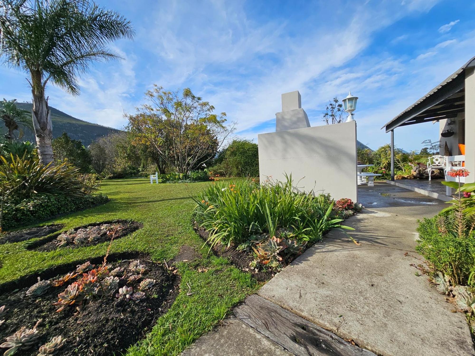 Tsitsikamma Gardens Cottages Self-Catering Cottages Sanddrif Экстерьер фото